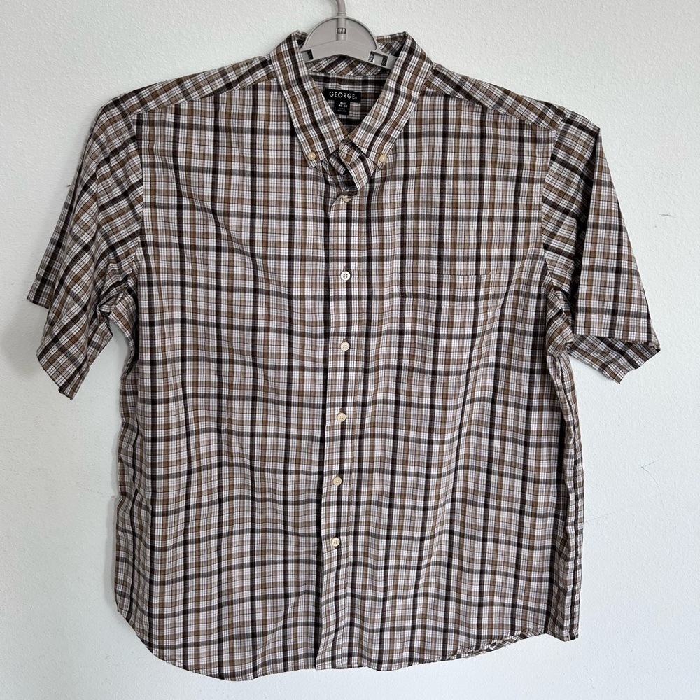 George Men’s Short Sleeve Button Down

Size XL